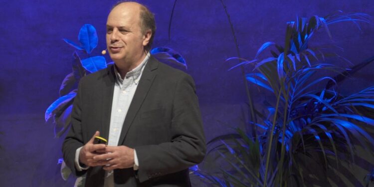 Cómo Construir una Mentalidad de Creatividad para Resolver Problemas de Manera Innovadora