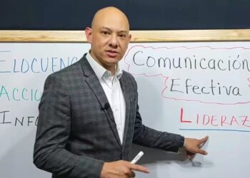 Cómo Cultivar una Mentalidad de Liderazgo Basado en la Comunicación Efectiva