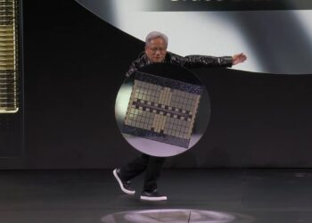Jensen Huang anuncia Nvidia AI Academy para capacitar a emprendedores en IA generativa